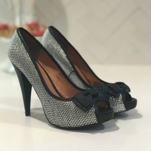 Steve Madden Silver sequin peep toe pump